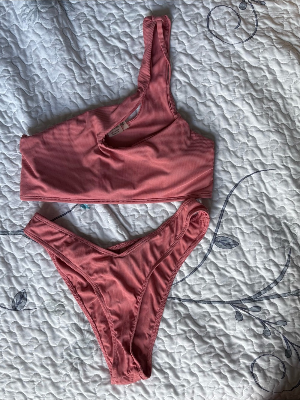 Lulu’s one-shoulder bikini